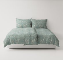 Load image into Gallery viewer, Fresco Coverlet Leitner Leinen