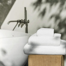 Load image into Gallery viewer, Pearls Towels by Graccioza