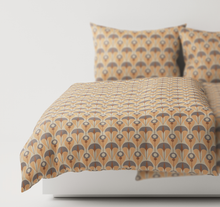 Load image into Gallery viewer, Aurora Bedskirt Leitner Leinen