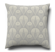 Load image into Gallery viewer, Aurora Bedskirt Leitner Leinen