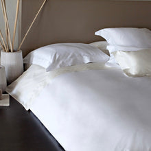 Load image into Gallery viewer, Raffaello Flat Sheet by Signoria Firenze