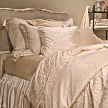 Load image into Gallery viewer, Pouf By The Purists Coverlets