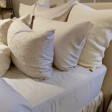 Load image into Gallery viewer, Legna Dahlia Bed Skirt