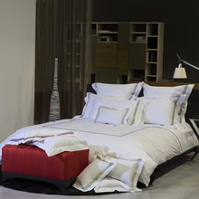 Load image into Gallery viewer, Platinum Percale Duvet Cover by Signoria Firenze