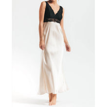 Load image into Gallery viewer, Morgan Iconic Bust Support Long Silk Gown