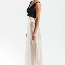Load image into Gallery viewer, Morgan Iconic Bust Support Long Silk Gown