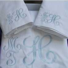Load image into Gallery viewer, Monogrammed Sheet Set - Maisonette Shop