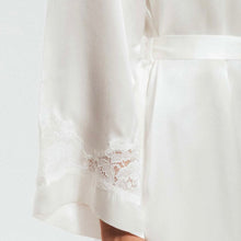 Load image into Gallery viewer, Morgan Iconic Short Silk Robe