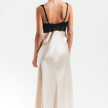 Load image into Gallery viewer, Morgan Iconic Bust Support Long Silk Gown