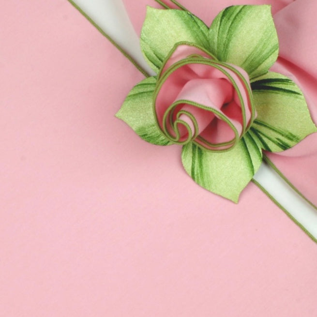 Color Trimmed Napkin Pale Pink with Honeydew