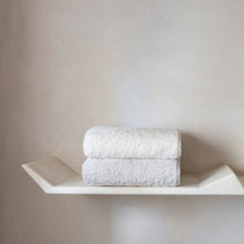 Load image into Gallery viewer, Grand Egoist Towels by Graccioza