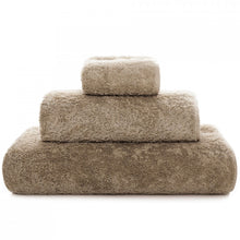 Load image into Gallery viewer, Egoist Towels by Graccioza - Maisonette Shop
