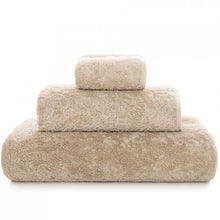 Load image into Gallery viewer, Egoist Towels by Graccioza - Maisonette Shop