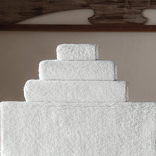 Load image into Gallery viewer, Linen Snow Towels by Graccioza