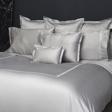 Load image into Gallery viewer, Platinum Sateen Duvet Cover by Signoria Firenze