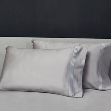 Load image into Gallery viewer, Platinum Sateen Pillowcases by Signoria Firenze